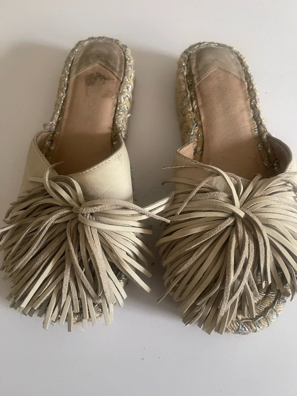 J Slides NYC Tan Tassell Sandals Size 7.5